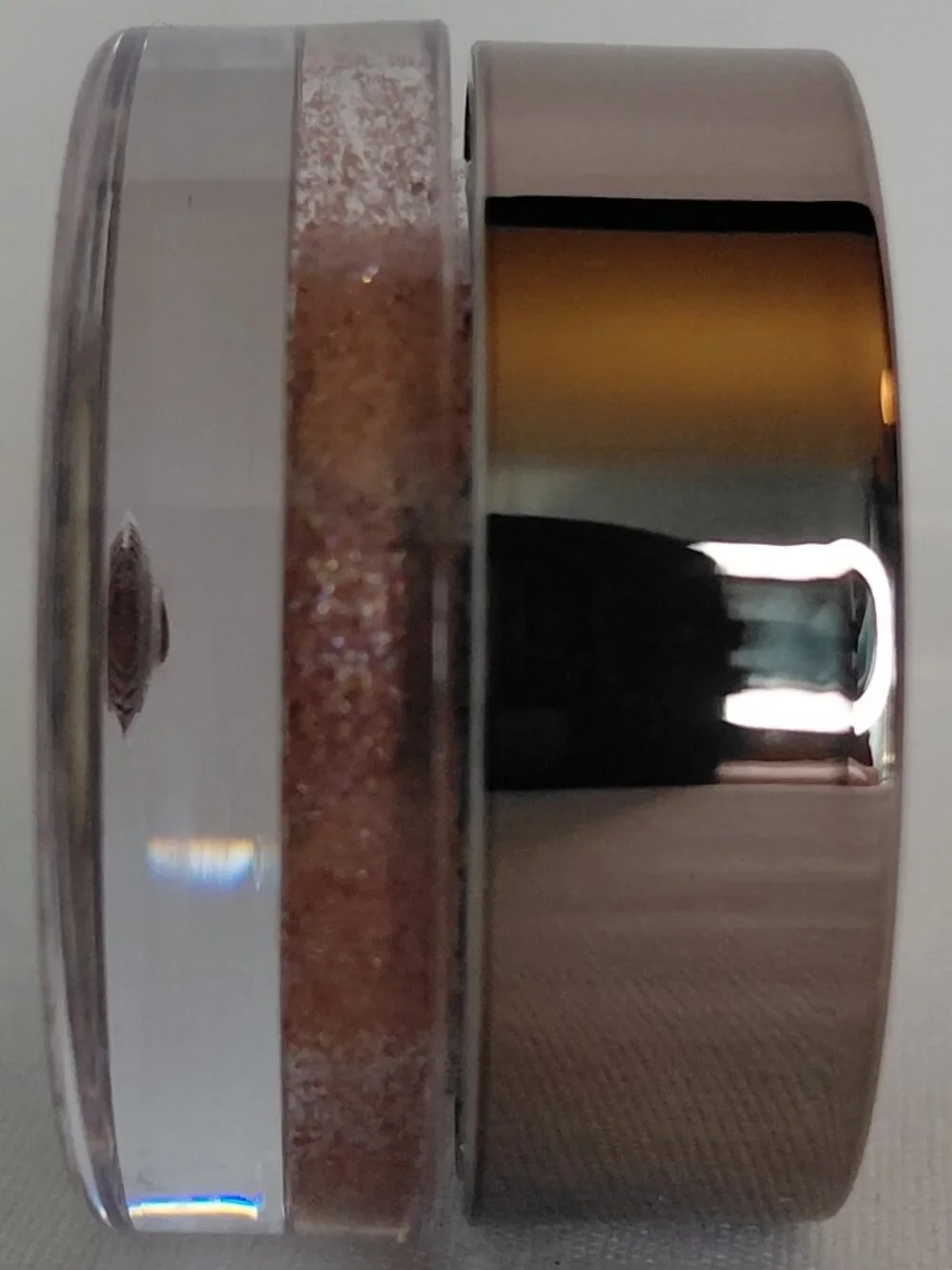 Bodyography - Glitter Pigments in Eclipse (Burgundy/Pink)